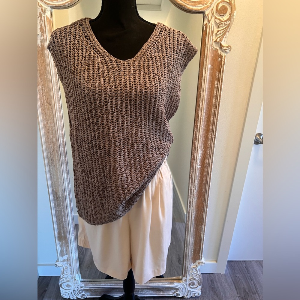 Cream shorts size medium